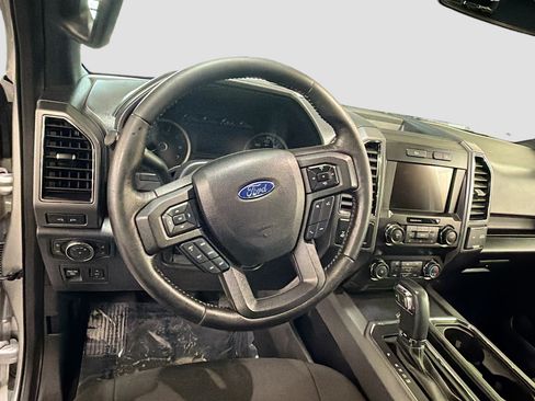 Used 2019 Ford F150 XLT w/ Equipment Group 302A Luxury AWD/4WD image 18