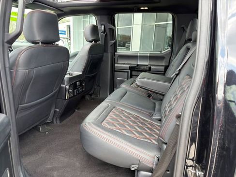 Used 2019 Ford F150 Lariat w/ Equipment Group 502A Luxury AWD/4WD image 17