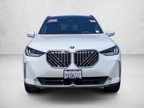 Used 2025 BMW X3 xDrive30i w/ Convenience Package AWD/4WD image 2