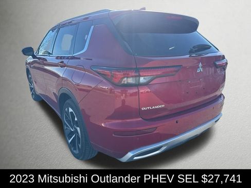 Used 2023 Mitsubishi Outlander SEL image 7