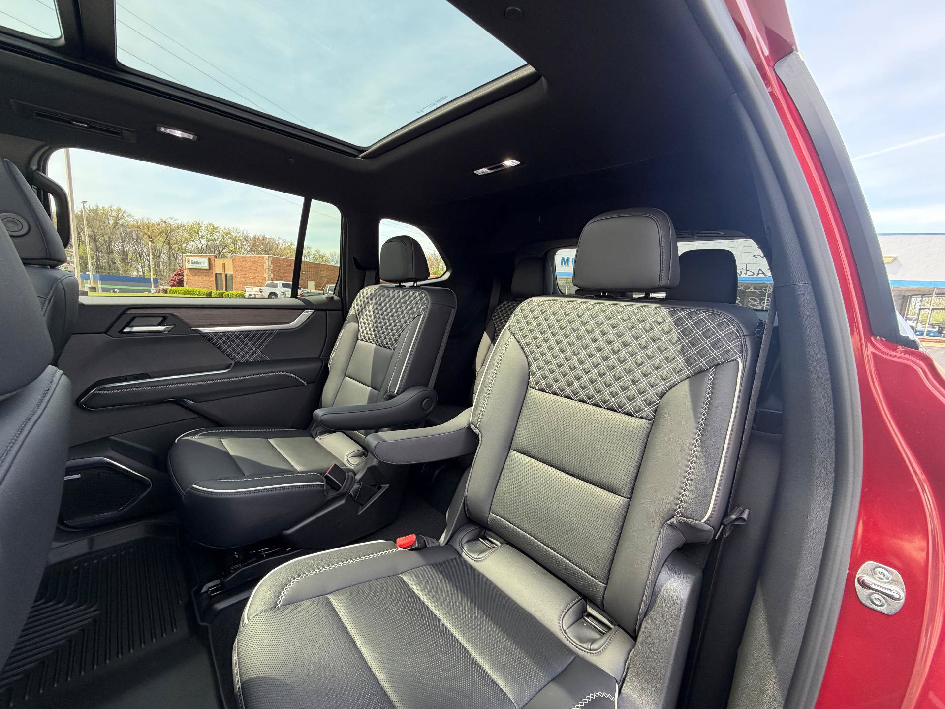 Used 2026 GMC Acadia Denali w/ Super Cruise Package FWD image 11