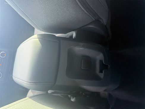 Used 2024 Ford Maverick XLT image 17