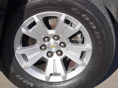 Used 2022 Chevrolet Colorado LT w/ Safety Package RWD image 15