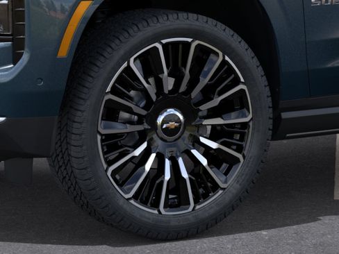 New 2026 Chevrolet Suburban High Country AWD/4WD image 10