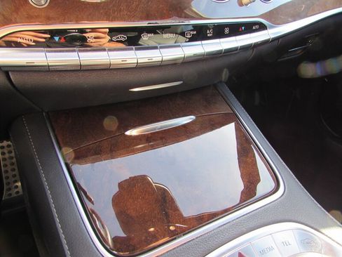 Used 2015 Mercedes-Benz S 550 Sedan image 17