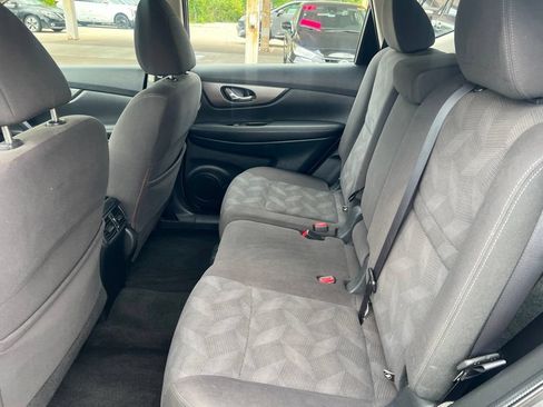 Used 2016 Nissan Rogue S FWD image 8
