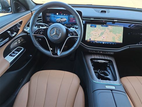Certified 2025 Mercedes-Benz E 450 4MATIC Sedan image 15