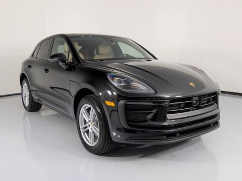 New 2026 Porsche Macan image 12