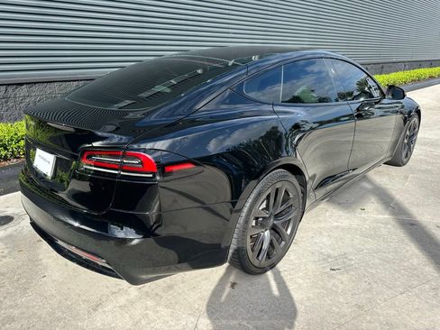 Used 2022 Tesla Model S image 9