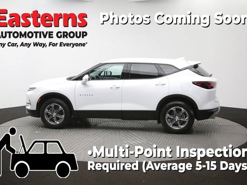 Used 2025 Chevrolet Blazer LT FWD image 61