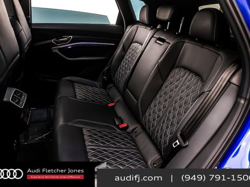 Used 2024 Audi SQ8 e-tron Premium Plus w/ Black Optic Package image 8