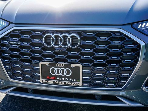 Used 2023 Audi Q5 2.0T Prestige w/ Prestige Package image 8