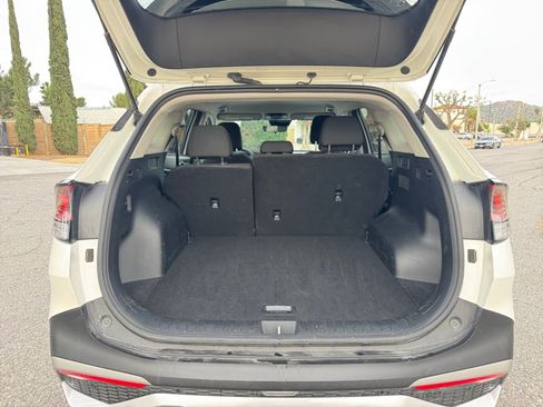 Used 2024 Kia Sportage LX image 20