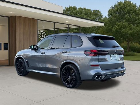 New 2026 BMW X5 M60i image 11