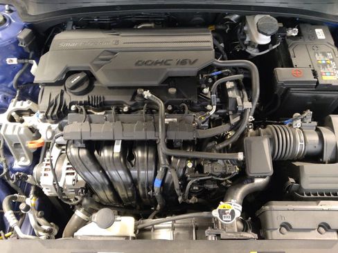 Used 2024 Hyundai Elantra SEL FWD image 30
