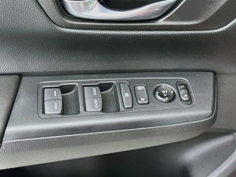 Used 2025 Honda CR-V Sport image 17