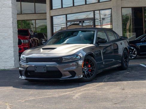 Used 2023 Dodge Charger GT w/ Performance Handling Group RWD image 6