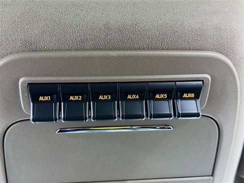 Used 2026 Ford F450 Platinum w/ Platinum Plus Package image 32