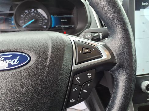 Used 2022 Ford Edge SEL w/ Convenience Package image 14