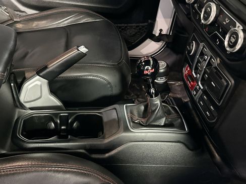 Used 2021 Jeep Gladiator Rubicon image 38