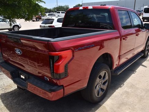 Used 2025 Ford F150 Lightning Flash AWD/4WD image 7