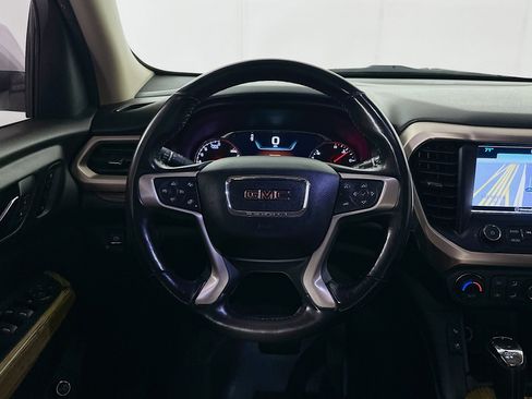 Used 2019 GMC Acadia Denali image 17