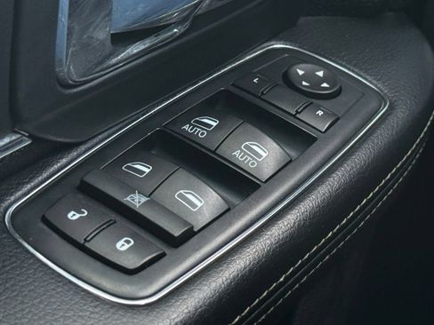 Used 2016 RAM 1500 Laramie AWD/4WD image 31