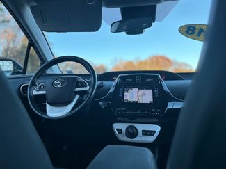 Used 2018 Toyota Prius Prime Plus video 2