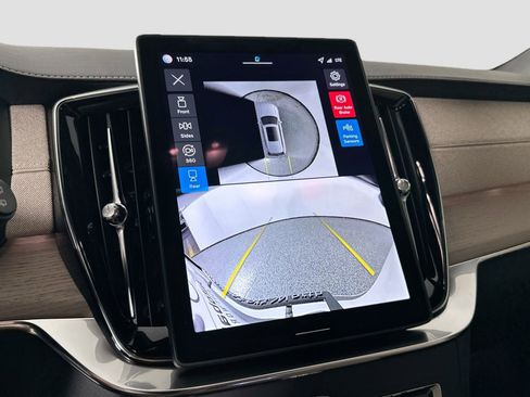 New 2026 Volvo XC90 B5 Plus w/ Protection Package Premier image 12