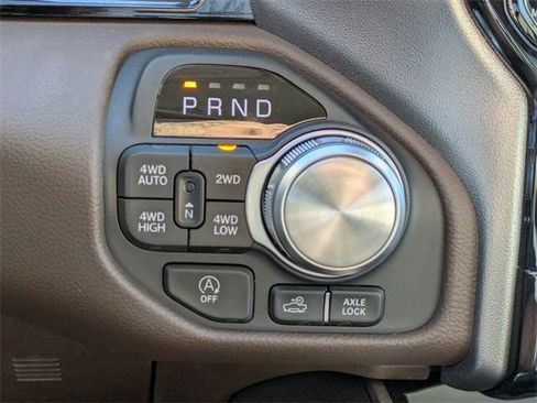 New 2026 Chrysler Pacifica Select AWD/4WD image 41