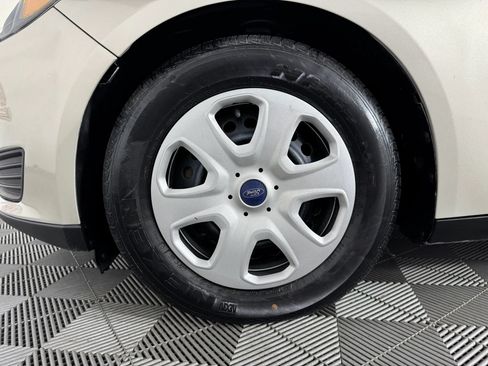 Used 2017 Ford Focus SE FWD image 38