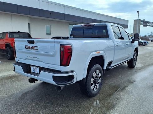 New 2026 GMC Sierra 2500 Denali w/ Denali Reserve Package AWD/4WD image 4