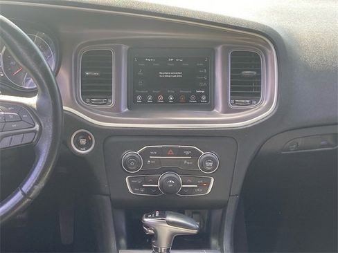 Used 2019 Dodge Charger SXT image 13