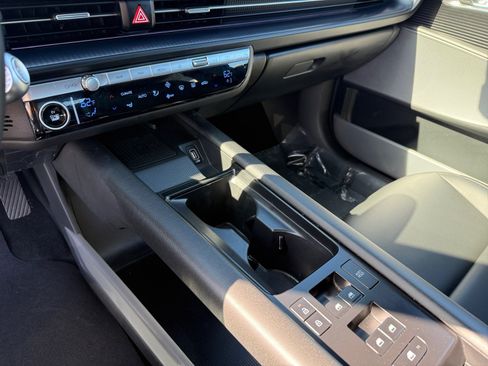 Used 2024 Hyundai Ioniq 6 SEL RWD image 13