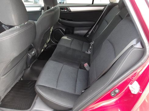 Used 2018 Subaru Outback 2.5i Premium AWD/4WD image 10