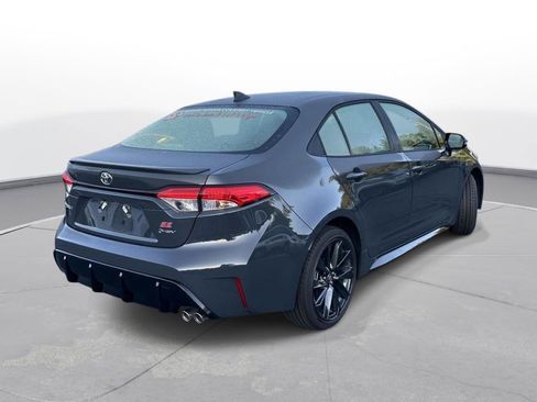Used 2026 Toyota Corolla SE FWD image 6