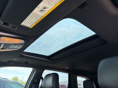 Used 2021 Jeep Grand Cherokee Limited AWD/4WD image 7