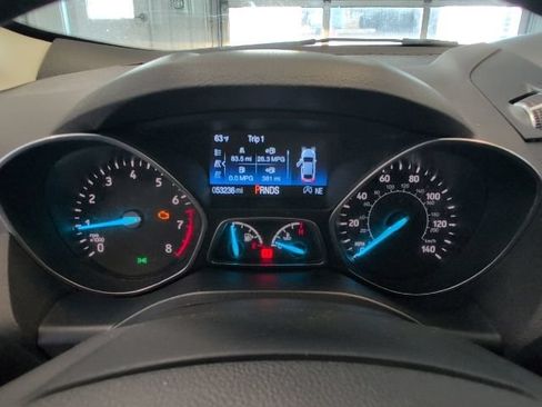 Used 2017 Ford Escape Titanium AWD/4WD image 19
