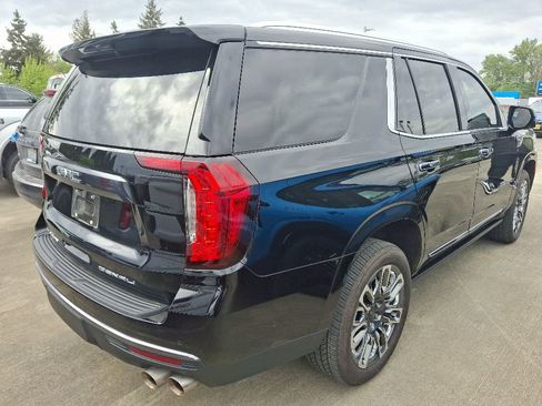 Used 2024 GMC Yukon Denali Ultimate AWD/4WD image 5