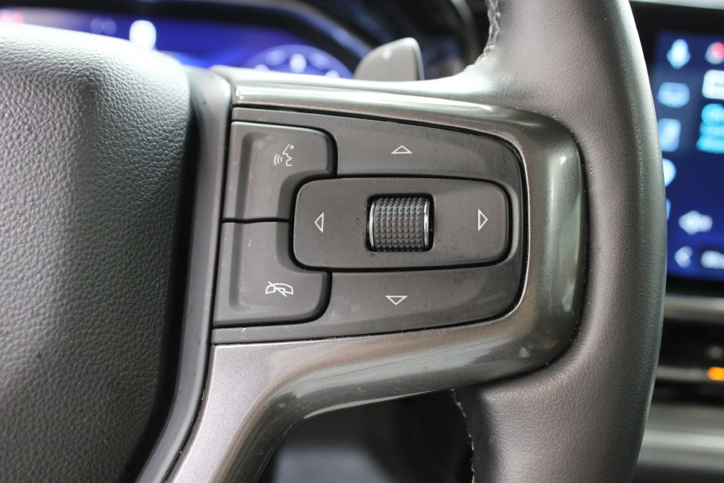 Used 2025 Chevrolet Silverado 1500 High Country w/ High Country Premium Package AWD/4WD image 29