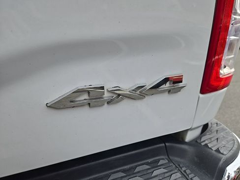 Used 2023 RAM 3500 Big Horn w/ Level 1 Equipment Group image 8