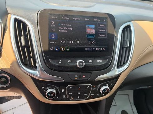 Used 2022 Chevrolet Equinox Premier AWD/4WD image 22