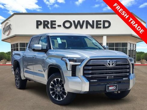 Used 2022 Toyota Tundra Limited w/ Power Package AWD/4WD image 1