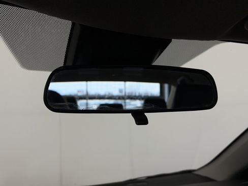 Used 2017 Toyota Corolla SE image 29