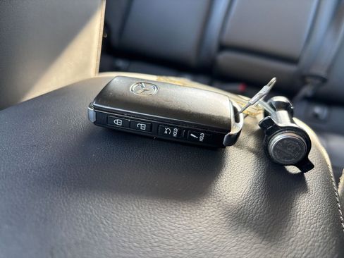 Used 2025 MAZDA MAZDA3 s image 21