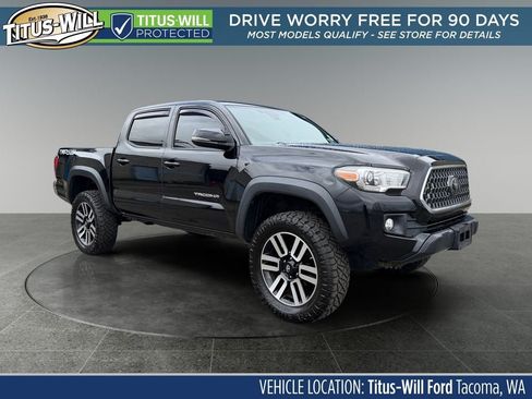 Used 2018 Toyota Tacoma TRD Off-Road AWD/4WD image 1
