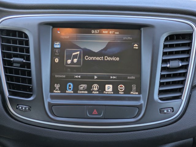 Used 2017 Chrysler 200 Limited Platinum FWD image 15