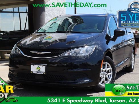 Used 2021 Chrysler Voyager LX w/ Cold Weather Group FWD image 1