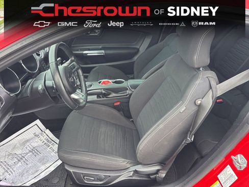 Used 2017 Ford Mustang Coupe RWD image 22