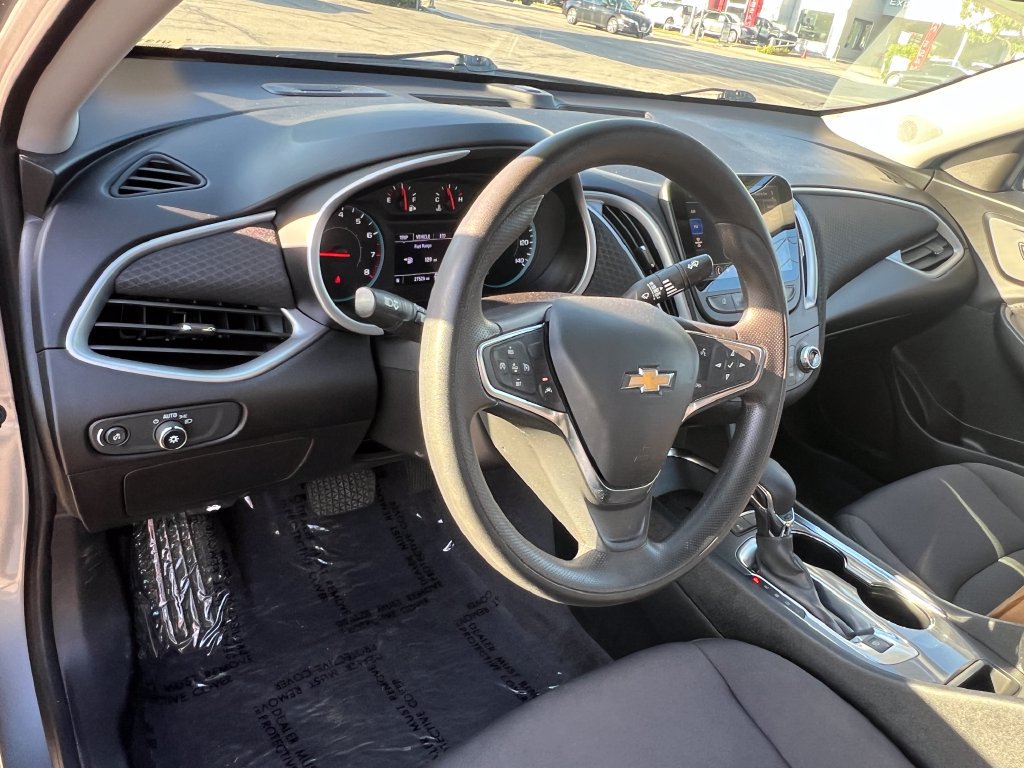 Used 2024 Chevrolet Malibu LT FWD image 22